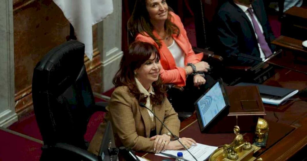 cristina-kirchner-recibira-manana-a-victoria-villarruel-en-el-senado