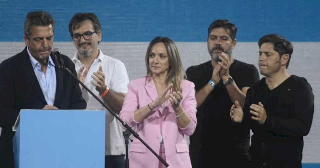 golpeado-por-la-amplia-derrota-de-massa,-el-pj-sufre-la-falta-de-liderazgo-para-encarar-la-resistencia-y-kicillof-no-da-senales