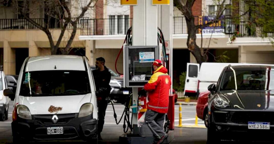 sin-esperar-a-milei,-shell-aumenta-en-promedio-15%-la-nafta-y-el-gasoil-en-todo-el-pais