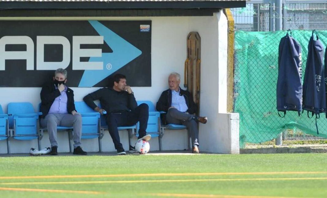 ruben-capria-confirmo-su-salida-de-racing:-por-que-dejo-de-ser-el-manager-y-quien-definira-al-proximo-dt