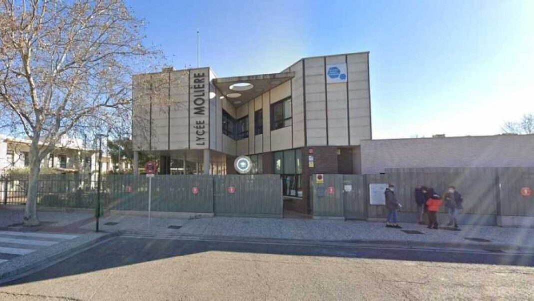 cierra-un-colegio-de-zaragoza-e-investigan-a-otros-tres-por-amenazas-de-bomba