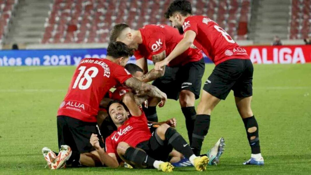 el-mallorca-celebra-un-triunfo-sufrido-ante-osasuna-en-son-moix