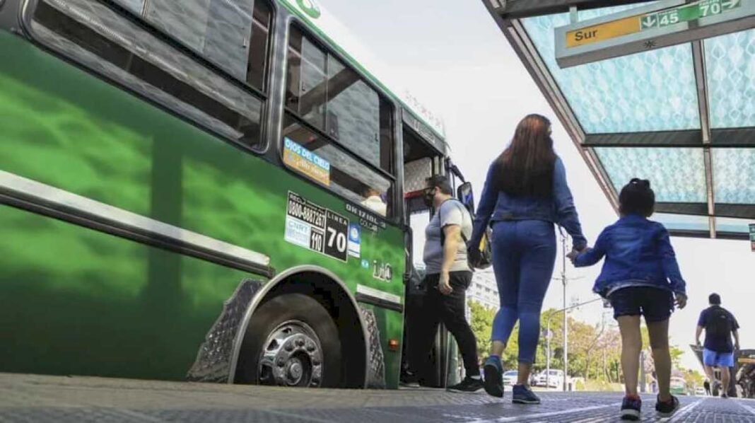 como-funcionara-el-transporte-publico,-las-estaciones-de-servicio-y-los-supermercados-en-nochebuena-y-navidad