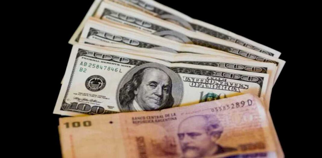 dolar-hoy:-a-cuanto-cotizan-el-oficial-y-sus-diferentes-tipos-de-cambio-este-martes-26-de-diciembre