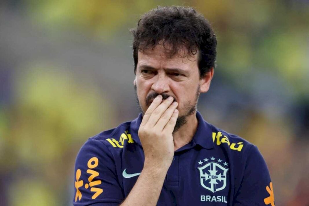 brasil-se-quedo-sin-entrenador:-fernando-diniz-fue-despedido-y-con-ancelotti-caido-la-sucesion-es-una-incognita