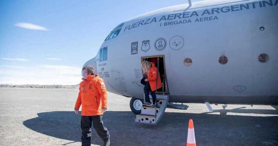 milei-viaja-a-davos:-comitiva-minima,-avion-de-linea-y-por-ahora-sin-bilaterales-pese-al-aluvion-de-pedidos