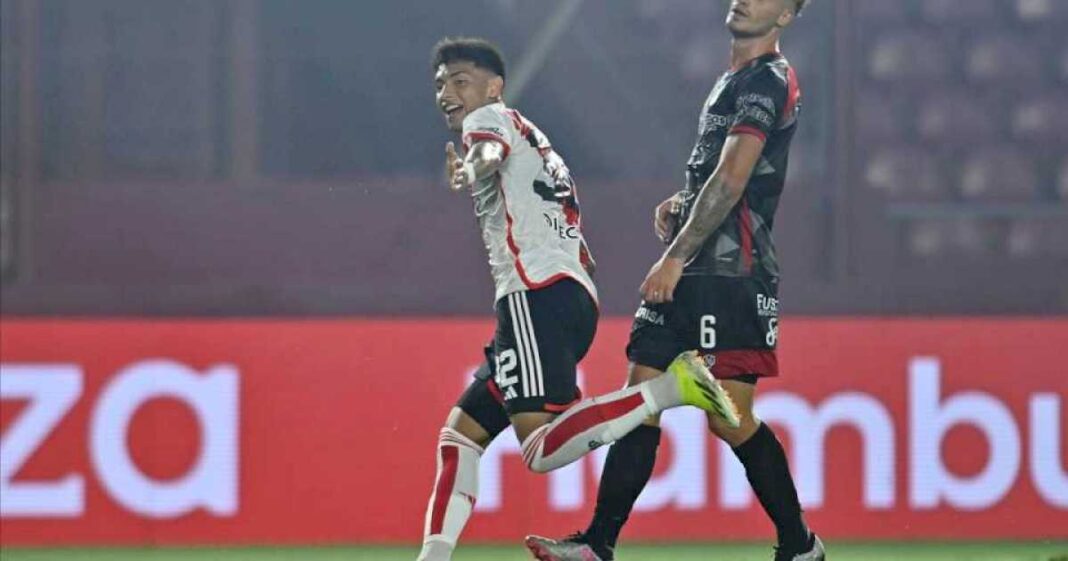 los-pibes-al-rescate-de-river:-la-zurda-de-mastantuono,-el-primer-gol-de-ruberto-y-el-debut-de-subarbie-ante-barracas-central