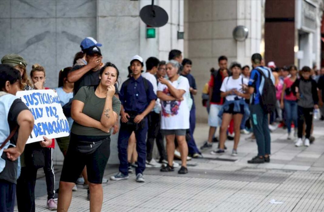 crece-la-presion-piquetera-contra-sandra-pettovello:-nueva-protesta-por-la-falta-de-alimentos-en-comedores-populares