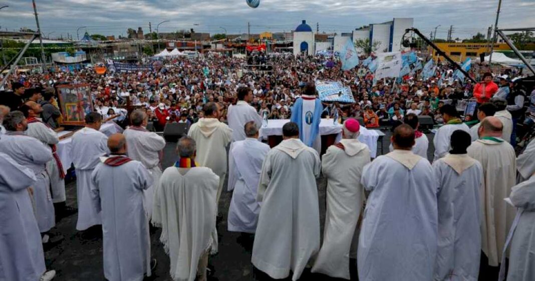 duro-documento-de-curas-villeros-por-el-recorte-al-fisu:-genera-mayor-exclusion,-inseguridad-y-desintegracion-social