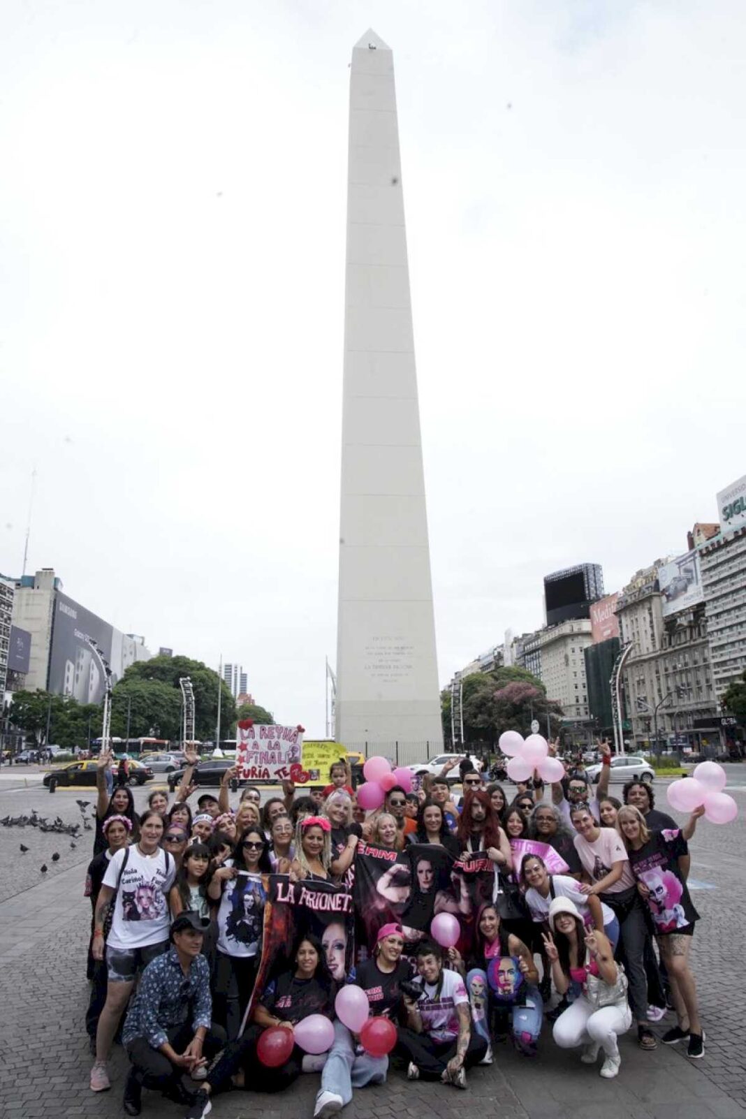 un-festejo-furioso:-los-fans-de-juliana-de-gran-hermano-celebraron-su-cumpleanos-en-el-obelisco