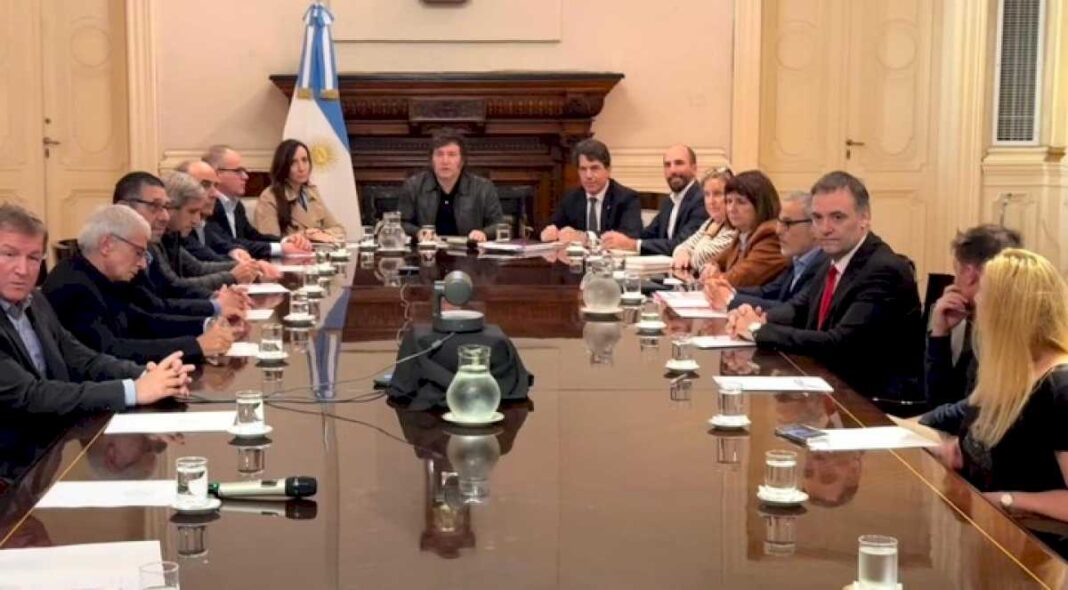 hablo-el-embajador-de-israel-invitado-por-milei-al-comite-de-crisis:-afirmo-que-no-hay-informacion-concreta-sobre-un-atentando-en-argentina