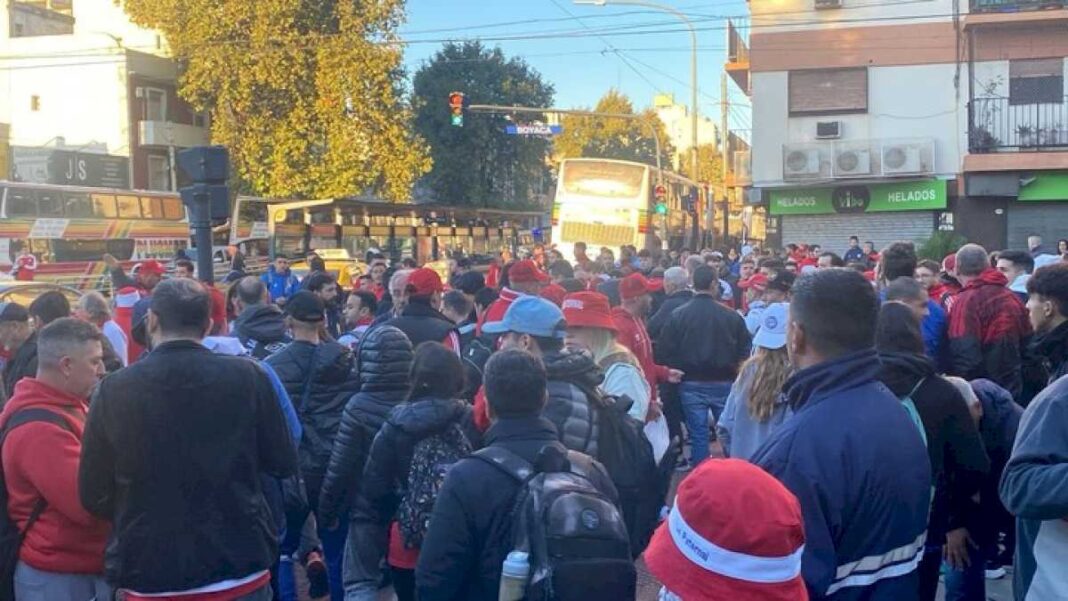 argentinos-juniors-vs-velez-hoy,-en-vivo:-formaciones,-a-que-hora-es-la-semifinal-de-la-copa-de-la-liga,-donde-y-como-verlo