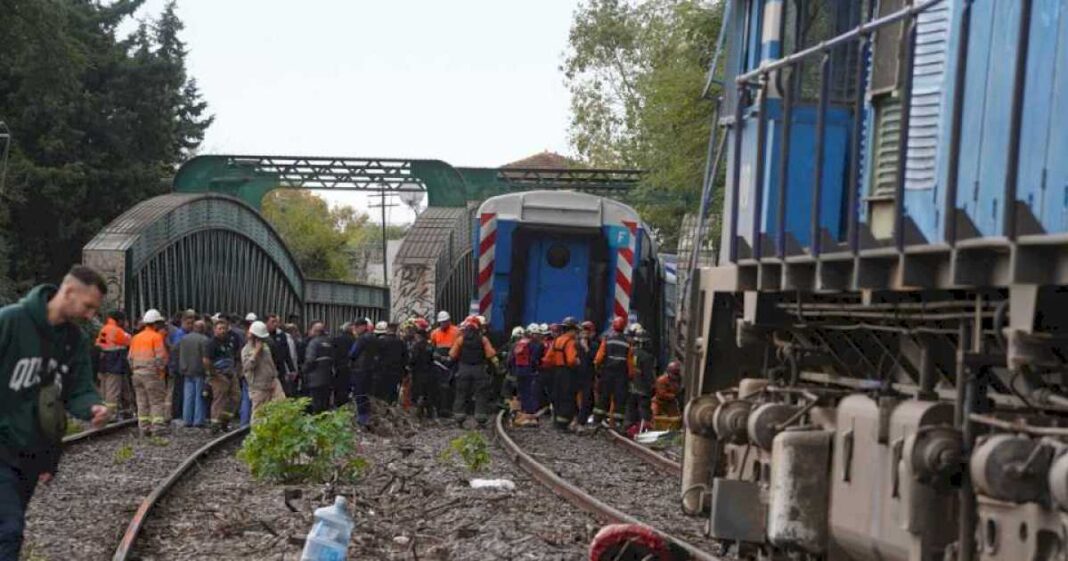 choque-del-tren-san-martin-en-palermo:-60-ambulancias-y-como-fue-el-operativo-para-asistir-a-las-victimas