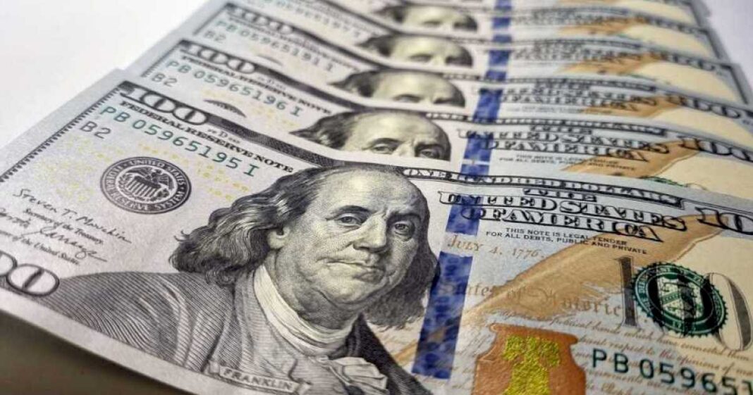 el-dolar-se-desperto-en-mayo-y-las-acciones-les-ganaron-a-los-bonos