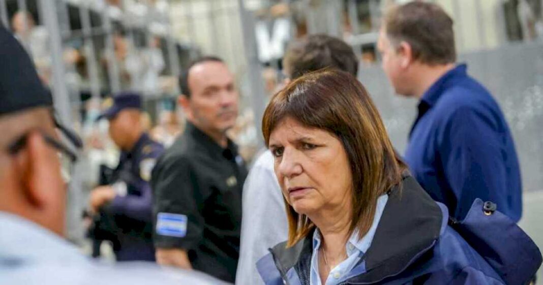 patricia-bullrich-firmo-un-convenio-para-tratar-de-controlar-la-venta-de-precursores-quimicos-en-el-comercio-electronico