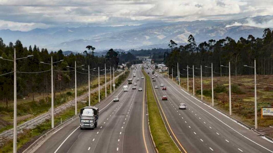 matan-a-tiros-a-cinco-miembros-de-una-familia-en-un-autobus-en-ecuador