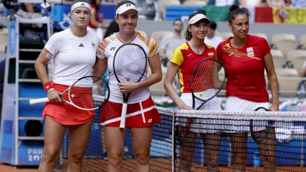 tenis-en-los-juegos-olimpicos,-karolina-muchova-/-linda-noskova-cristina-bucsa-/-sara-sorribes,-en-imagenes