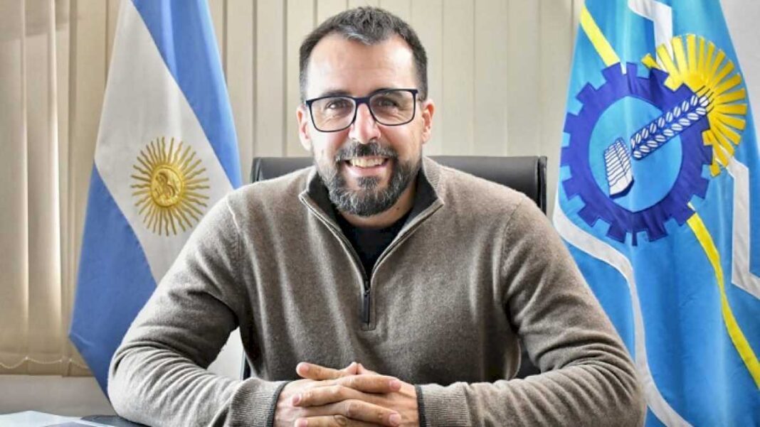 taccetta-continua-en-busqueda-de-inversiones-para-el-crecimiento-de-esquel