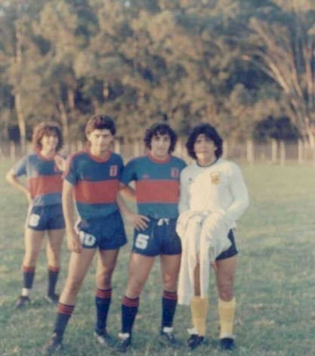 mundos-intimos.-para-mi-papa,-ex-jugador-de-tigre,-
la-vida-se-puede-entender-como-un-infinito-partido-de-futbol