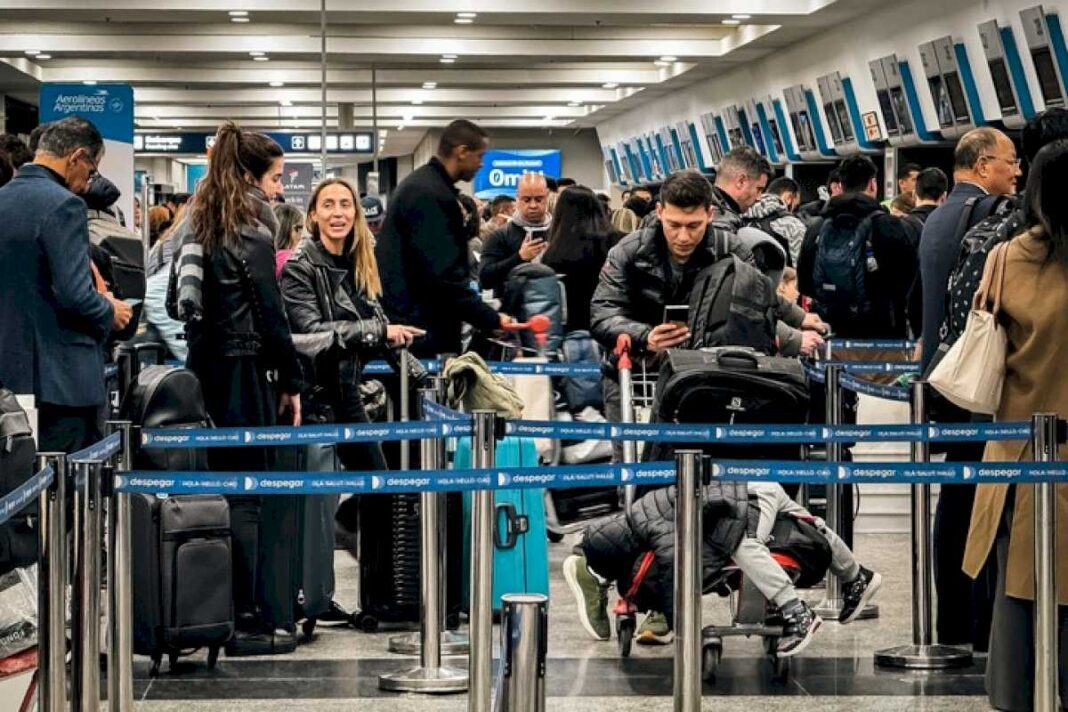 ante-lo-que-denuncio-como-un-paro-encubierto,-aerolineas-argentinas-reprograma-vuelos-desde-este-martes