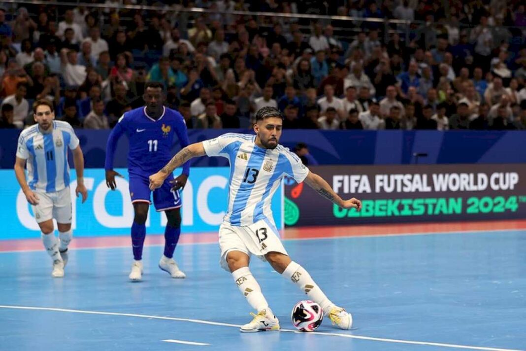 kevin-arrieta,-el-heroe-inesperado-de-argentina-vs.-francia-en-el-mundial-de-futsal:-tendria-que-haber-festejado-como-mbappe