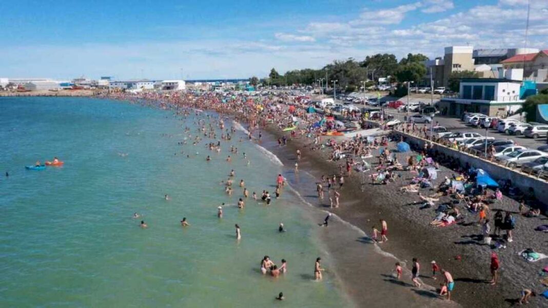 se-vienen-los-dias-de-playa:-comodoro-y-rada-tilly-inician-la-semana-mas-calurosa-de-los-ultimos-6-meses