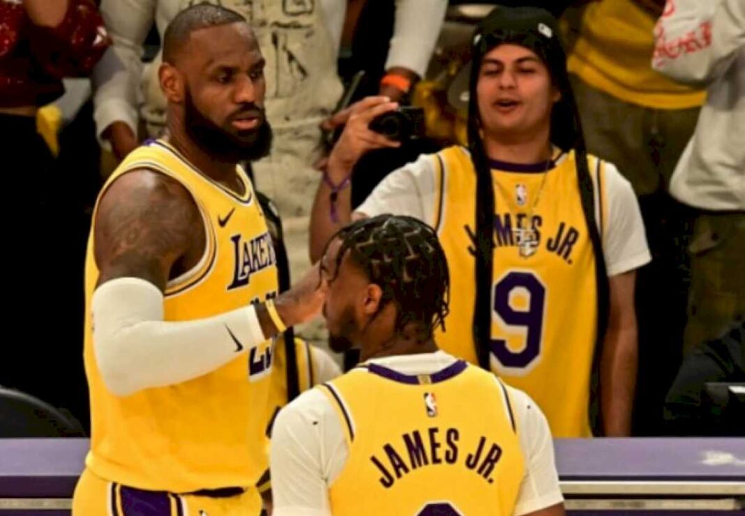 momento-historico-en-la-nba:-lebron-y-bronny-james-se-convirtieron-en-el-primer-duo-padre-e-hijo-en-jugar-juntos