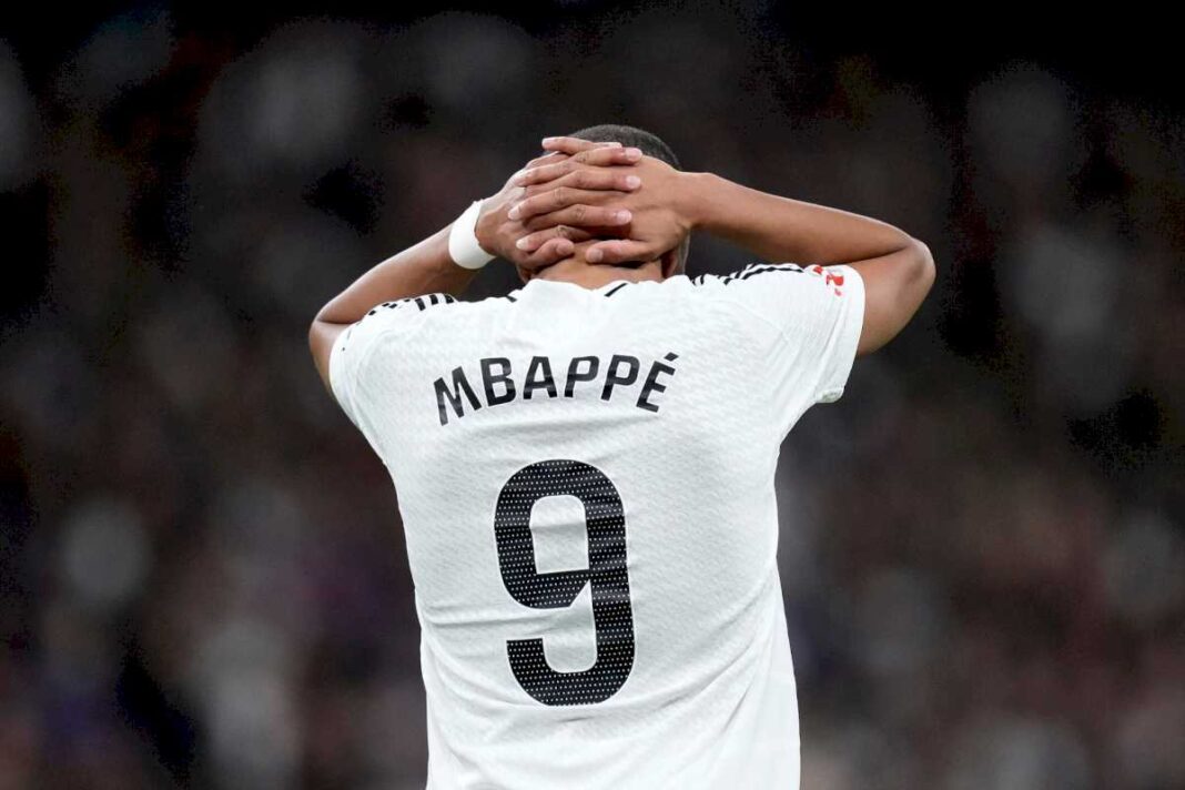 que-le-pasa-a-mbappe?-el-dt-de-francia-dejo-entrever-que-estaria-atravesando-un-problema-de-salud-mental