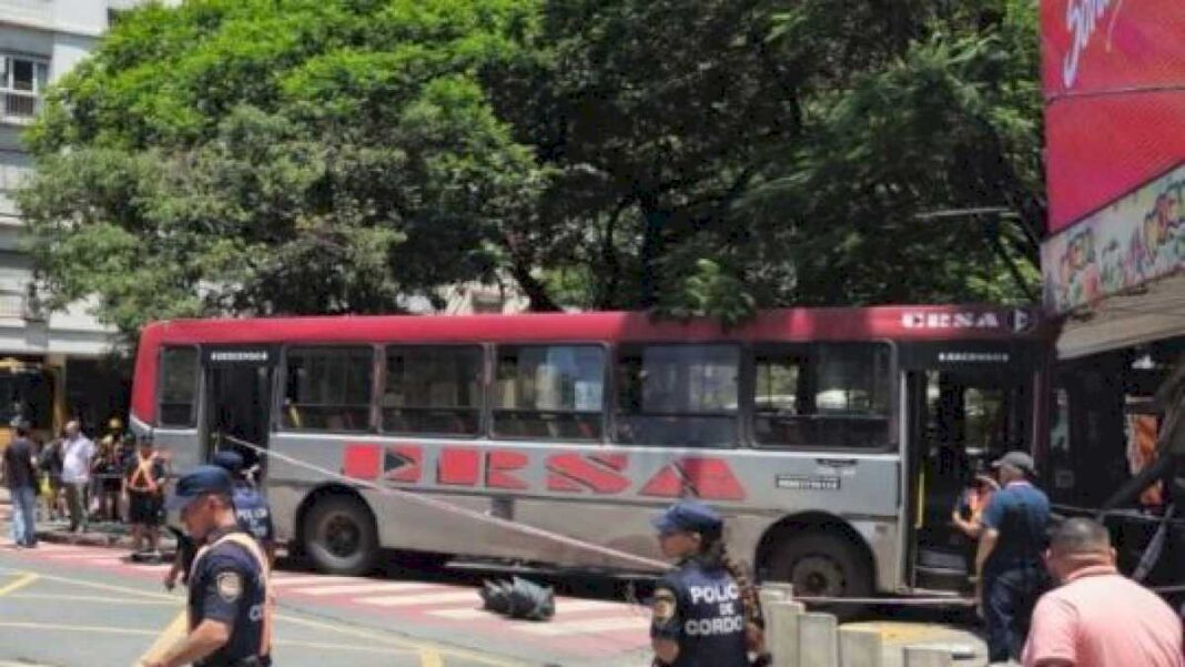 el-dueno-del-quiosco-sobre-el-choque-del-colectivo-en-la-chacabuco:-“fue-un-milagro”